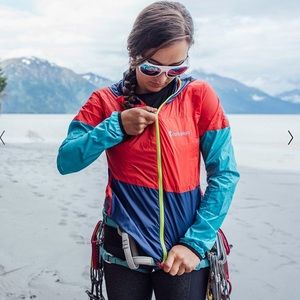 COTOPAXI WINDBREAKER